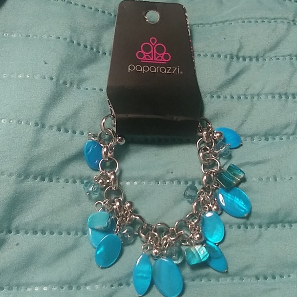 Bracelets - Picture 1 of 7